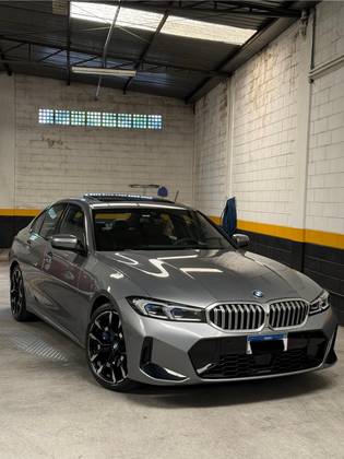 BMW 320i 2.0 16V TURBO FLEX M SPORT AUTOMÁTICO BMW 320i 2.0 16V TURBO FLEX M SPORT AUTOMÁTICO